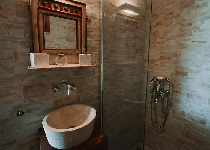 Apartment Palia Avli *